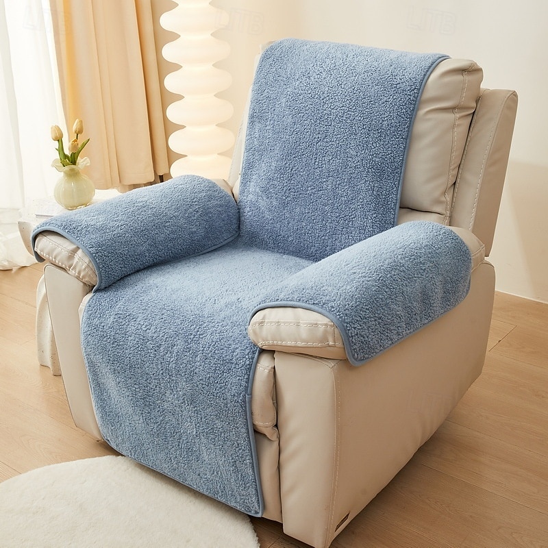 Housse de fauteuil inclinable en polaire, douce et confortable, parfaite pour protéger et rafraîchir votre fauteuil inclinable, ajoute confort et chaleur à votre salon ou à votre décoration de cinéma de 2025 ? $51.99 –P11