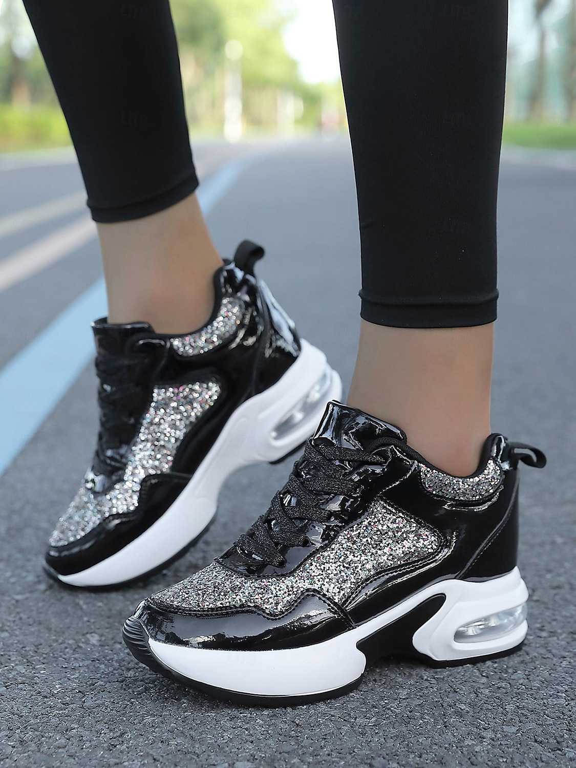 Damskie trampki na platformie z brokatem i podeszwą Air Cushion – błyszczące czarne sznurowane buty sportowe na co dzień i na imprezę 2025 - $42.99 –P1