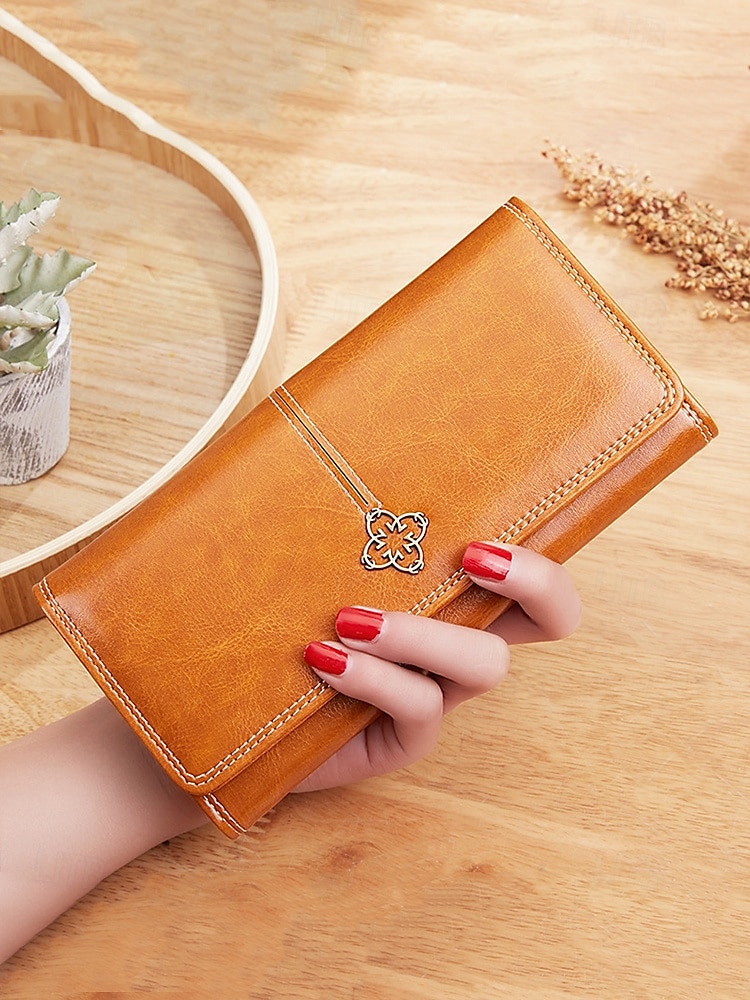 Women's Red Faux Leather Wallet with Multiple Card Slots and Zippered Coin Pocket – Elegant and Functional Clutch for Everyday Use 2025 - $14.99 –P10