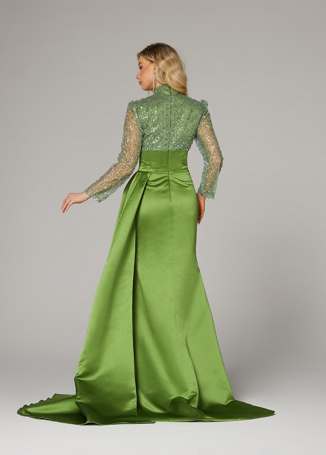 Meerjungfrau Abendkleid Elegantes Kleid Formelle Sweep  Brush Train Lange Ärmel Hoher Hals Satin mit Perlen Pailletten 2025 - $177.99 –P2