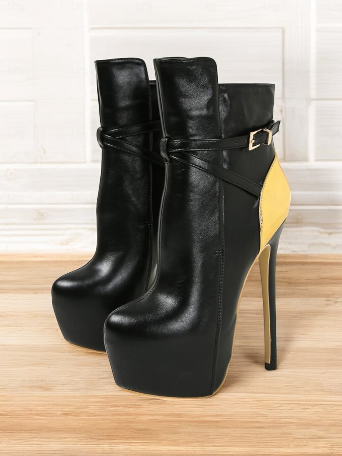 bottines à talons aiguilles rouges pour femmes – bottines tendance à talons hauts avec accent doré pour les fêtes et les soirées de 2025 ? $69.99 –P1