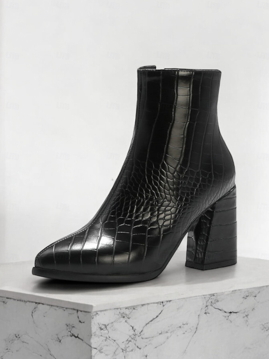 Grüne Stiefeletten aus Kunstleder mit Krokodilprägung für Damen mit Blockabsatz und spitzer Zehenpartie – ideal für legere oder elegante Anlässe 2025 - $59.99 –P6