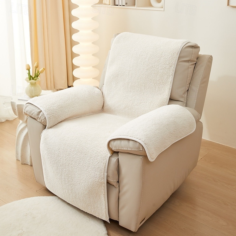 Housse de fauteuil inclinable en polaire, douce et confortable, parfaite pour protéger et rafraîchir votre fauteuil inclinable, ajoute confort et chaleur à votre salon ou à votre décoration de cinéma de 2025 ? $51.99 –P1