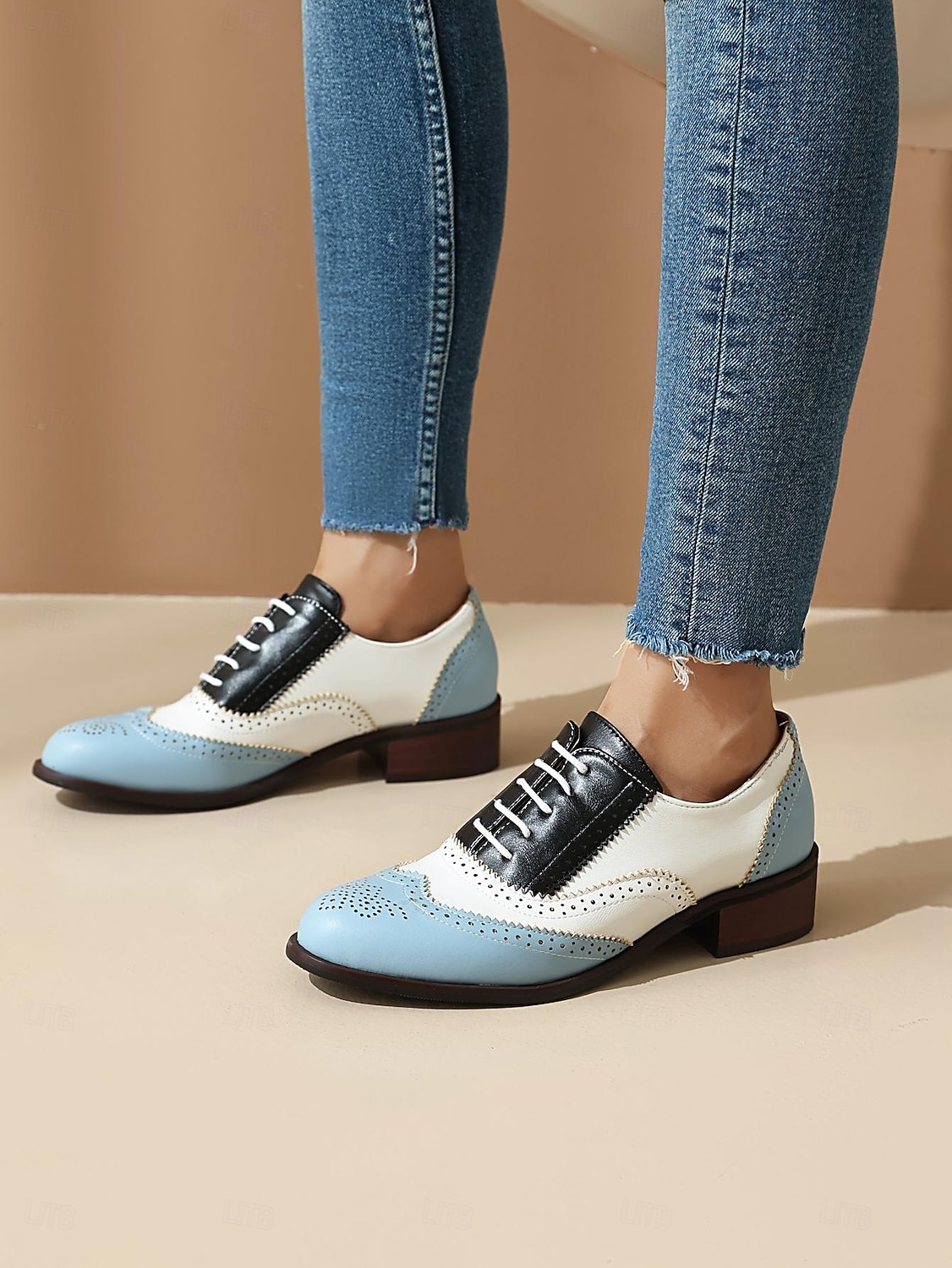 női háromszínű brogue oxford cipő szárnyvéggel és alacsony sarkú - vintage formális lábbeli irodába és különleges alkalmakra 2025 - $46.99 –P7
