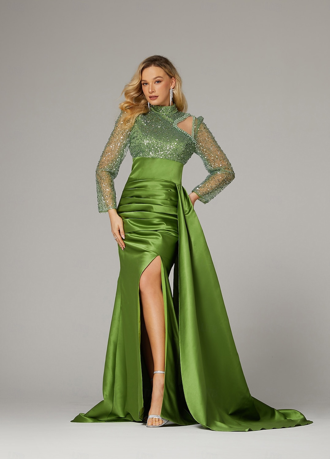 Meerjungfrau Abendkleid Elegantes Kleid Formelle Sweep  Brush Train Lange Ärmel Hoher Hals Satin mit Perlen Pailletten 2025 - $177.99 –P3
