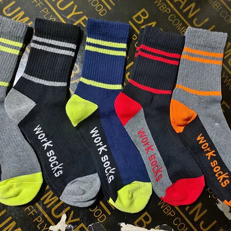 Per uomo 5 coppie Confezioni multiple Calzini Sopra la caviglia Squadra di calcio Calzini da corsa Calzini casual Nero Rosso Colore A quadri / A righe / Chevron Sportivo Giornaliero Da mare Di base del 2025 a $15.99 –P2