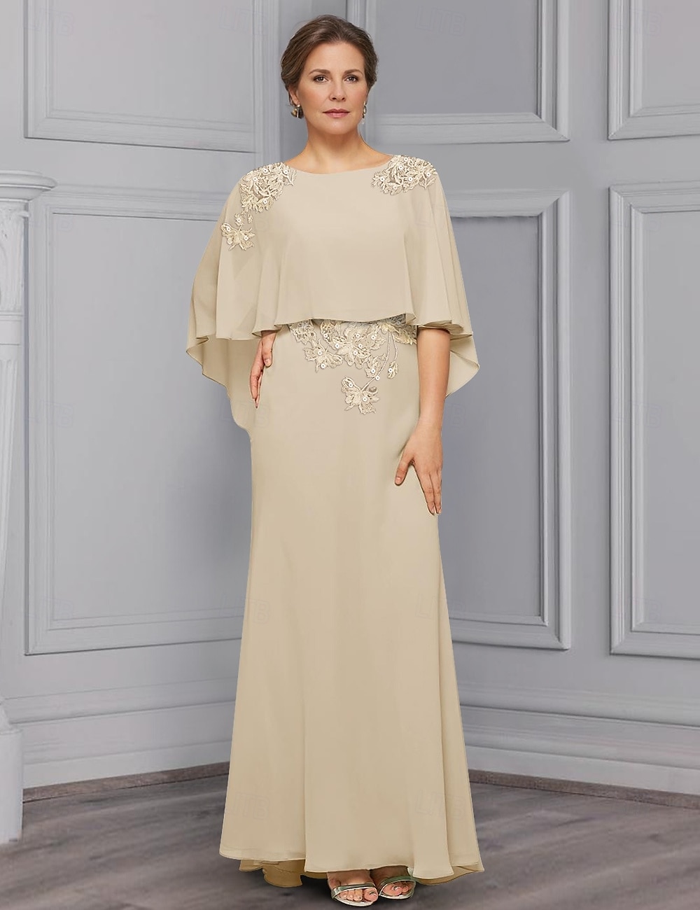 gaine / colonne robe plage mariage mère de la mariée robe élégante col en V longueur au sol en mousseline extensible demi-manche avec dentelle fleur à plusieurs niveaux 2025 de 2025 ? $165.99 –P1