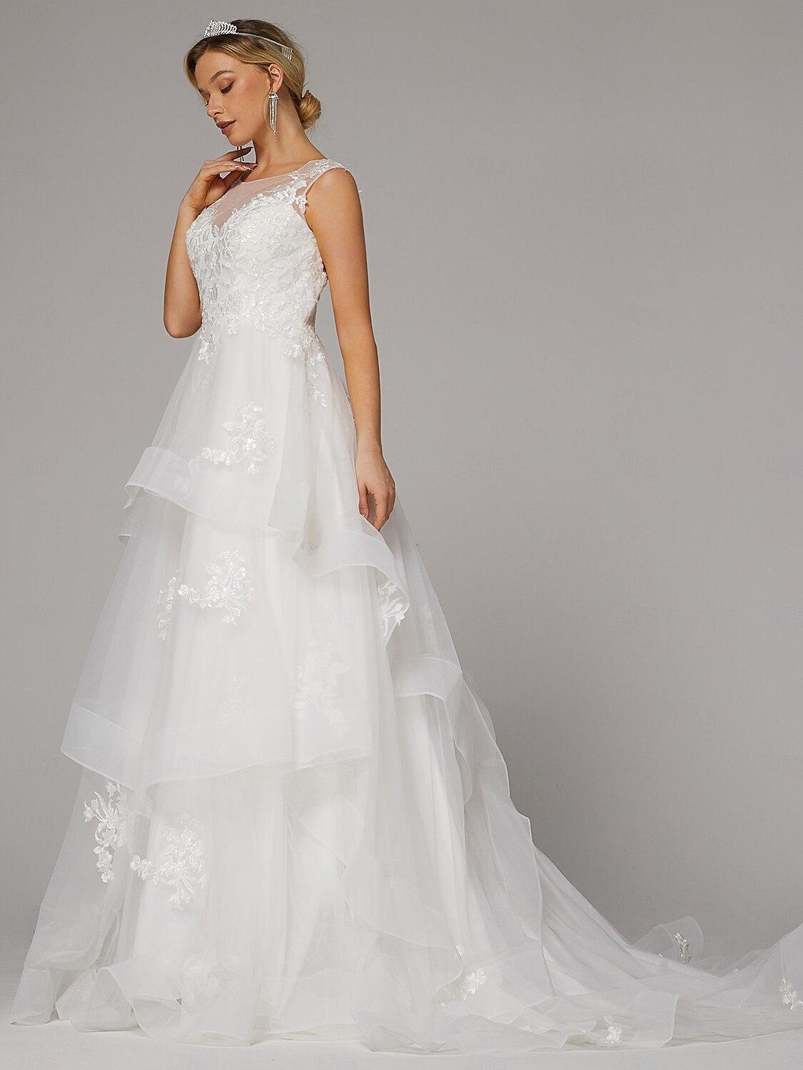 Vestidos de Casamento Casamento na Praia A-Line Gola Ilusão Sem Mangas Comprimento do Chão Cauda de Corte Vestidos de Noiva de Renda com Aplicações de Bordado de 2025 por $258.99 –P3