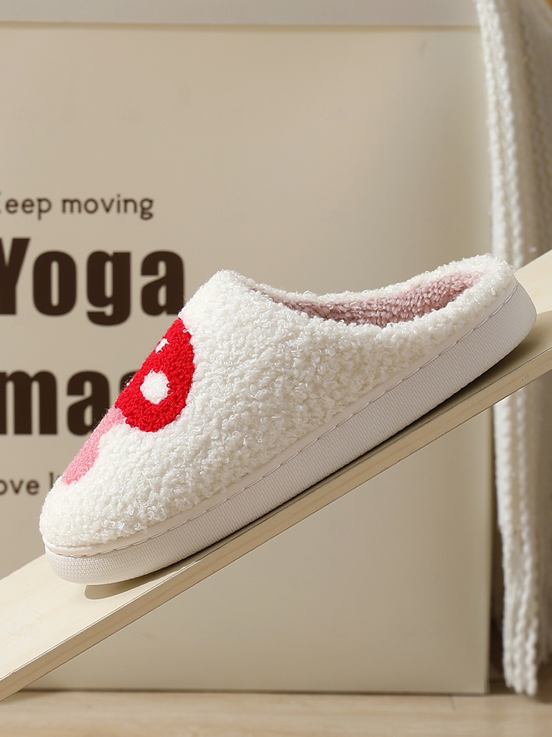 pantofole da interno nere comode da donna con ricamo a forma di fungo rosso - fodera in peluche, suola antiscivolo, perfette per il relax invernale in casa del 2025 a $18.99 –P2