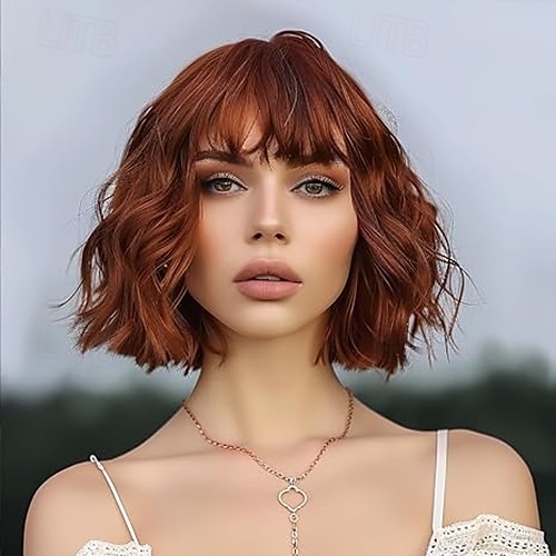 parrucche per donne parrucca corta ondulata con frangia parrucca con radici scure lunghezza media capelli sintetici naturali per feste quotidiane &amplificatore cosplay del 2025 a $18.49 –P4