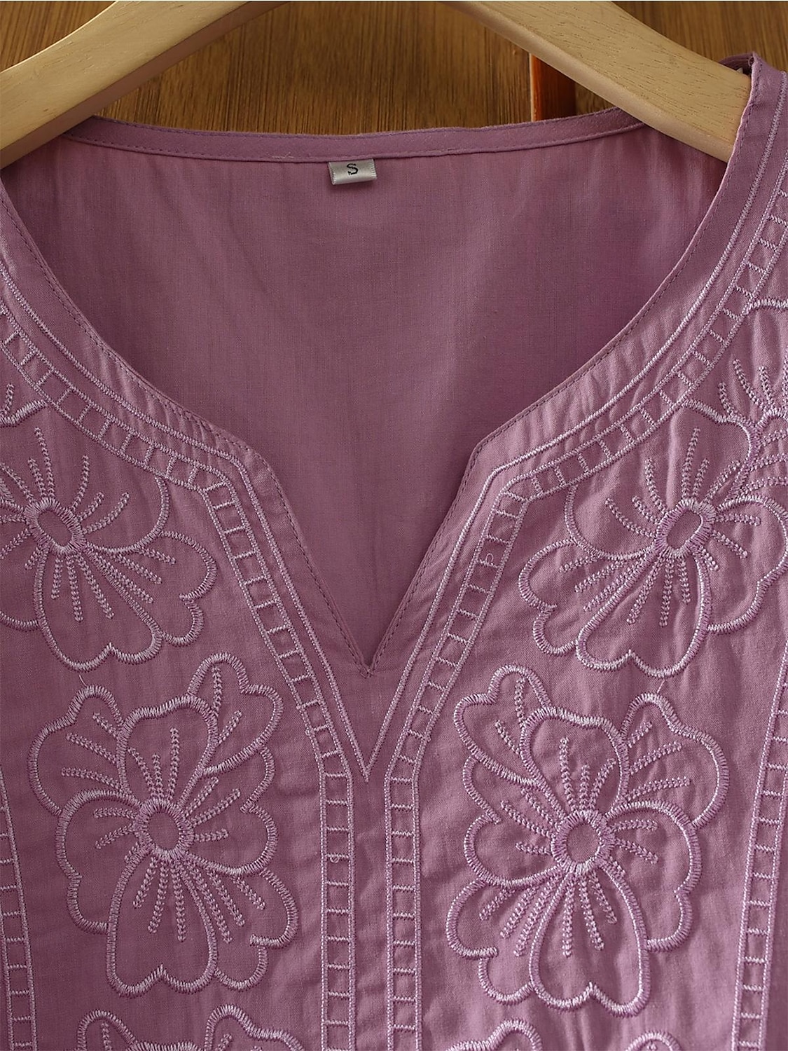 Damen Hemd Leinen-inspirierte Hemden Einfarbig Blumen Lässig Boho Dreiviertelarm Ellbogenärmel V Ausschnitt Normale Oberteile Urlaub Party Täglich Bestickt Gras-Grün Purpur Herbst Frühling & Sommer 2025 - $32.99 –P13