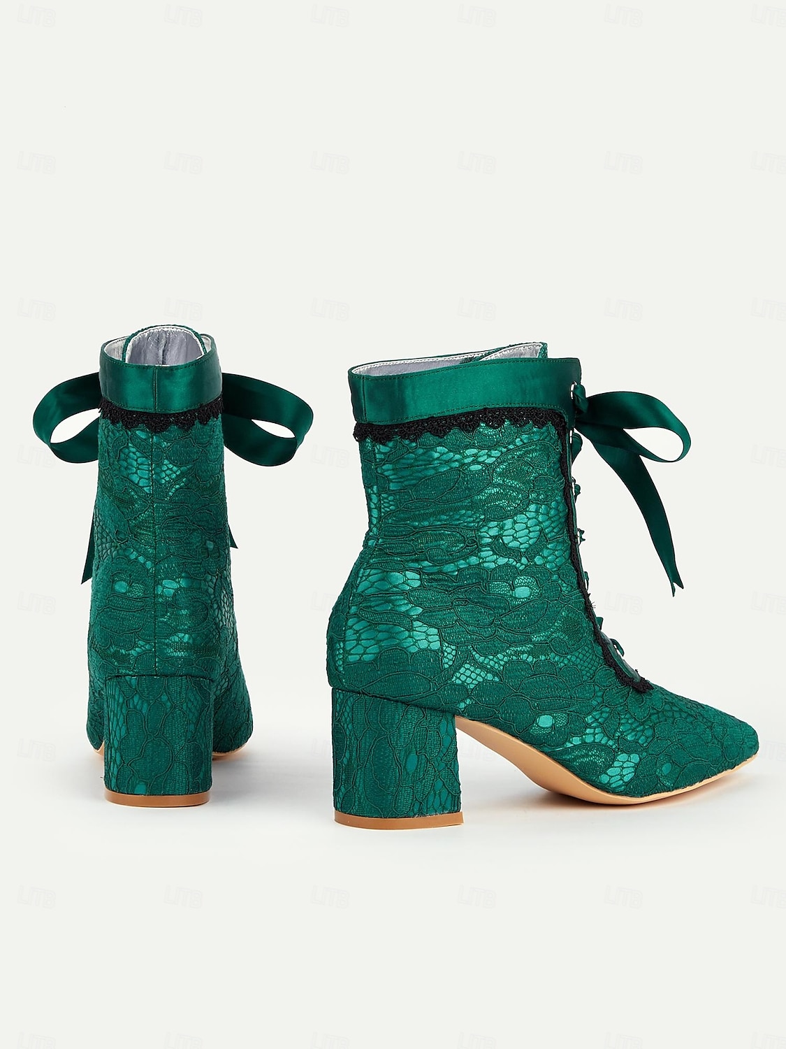 Groene Victoriaanse veterlaarzen voor dames met bloemenkanten overlay en lintstrik – vintage stijl voor speciale gelegenheden 2025 - $69.99 –P2