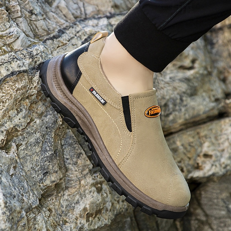 Beige Herren-Outdoor-Schuhe zum Reinschlüpfen mit rutschfester, robuster Sohle und schwarzen Akzenten – bequemes Freizeitschuhwerk für den Alltag 2025 - $34.99 –P4