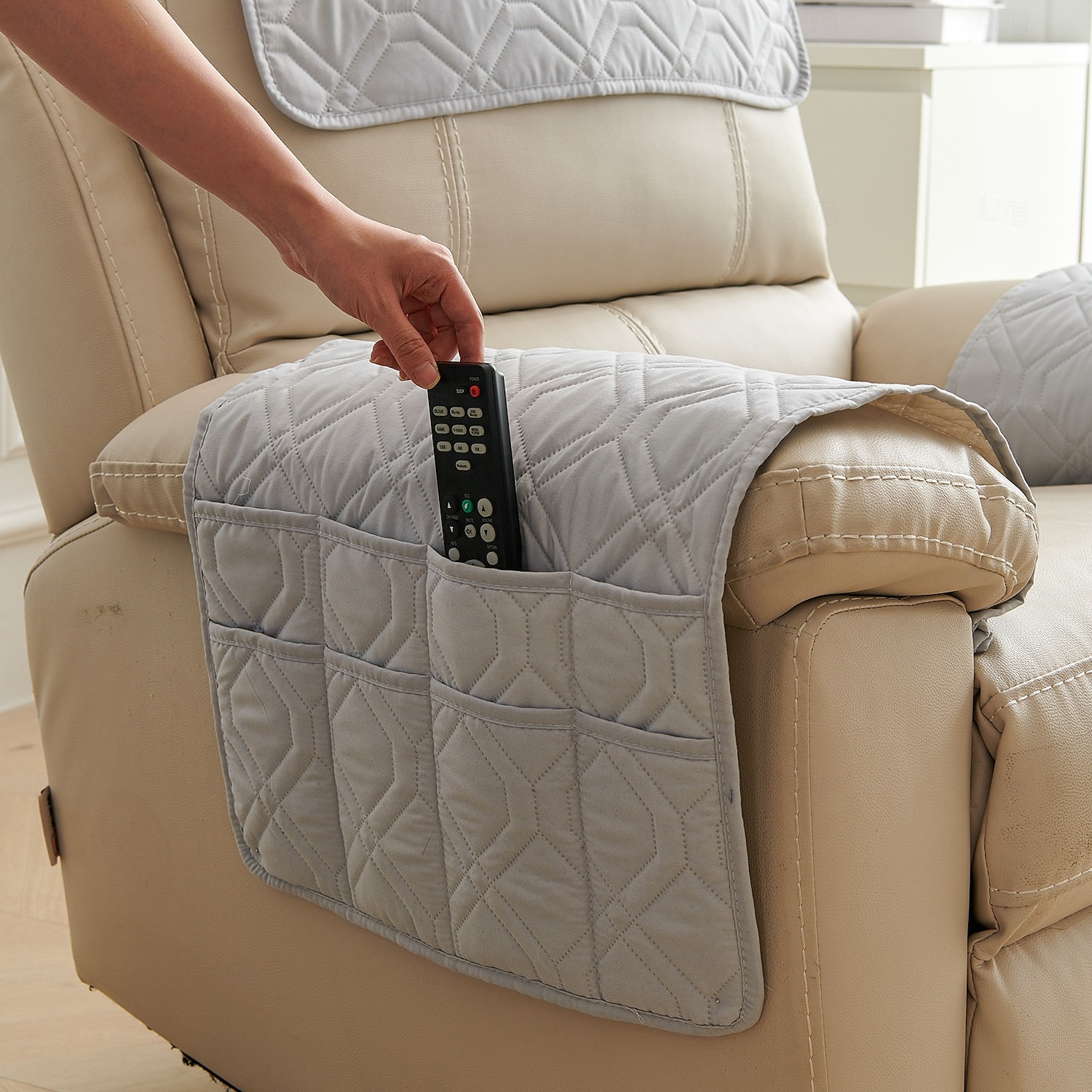 Housse d'accoudoir extensible et durable, housse de protection parfaite pour protéger et rafraîchir les accoudoirs d'un canapé, d'un canapé ou d'une chaise, ajoute du confort et prolonge la durée de de 2025 ? $47.99 –P1