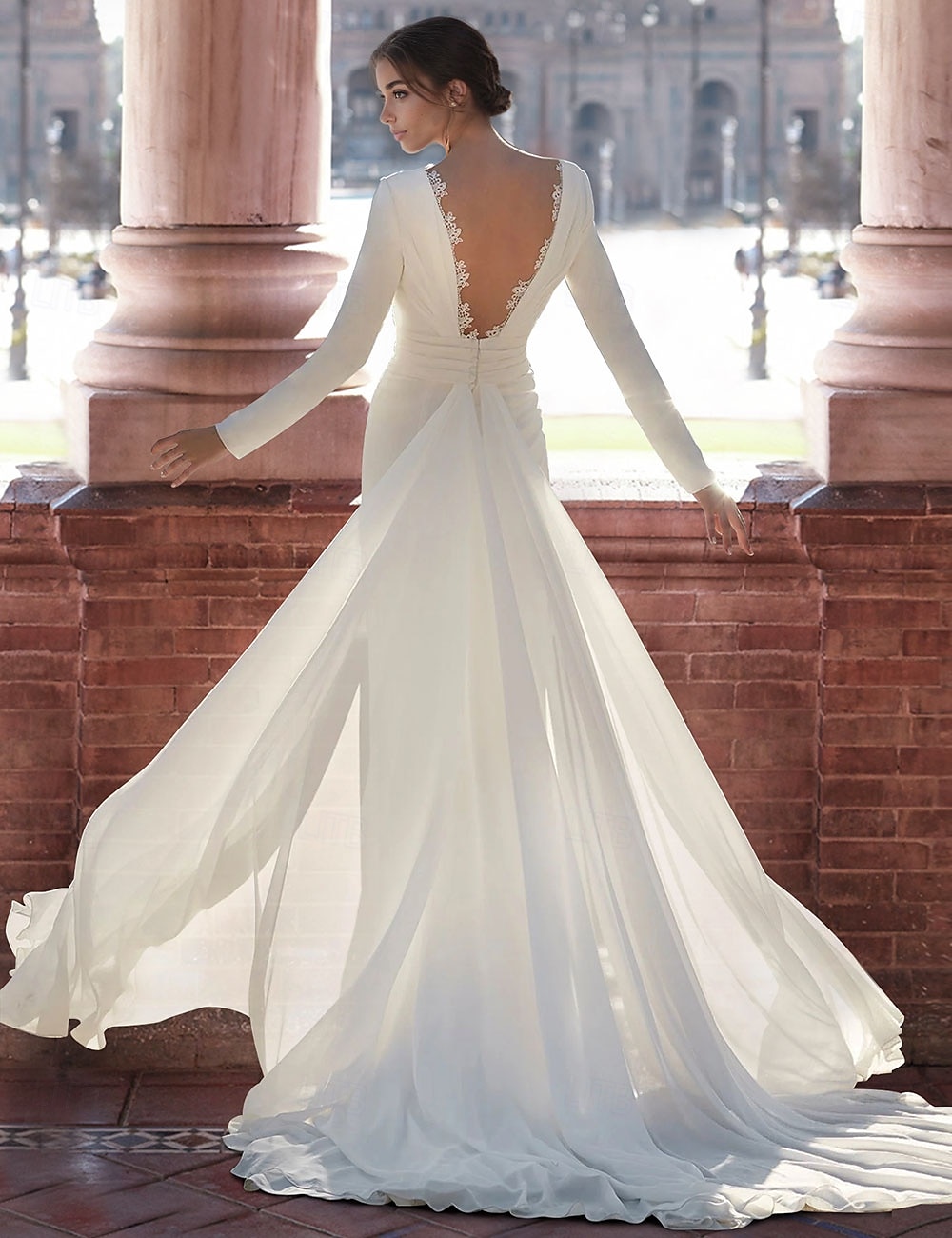 robes de mariée ligne a col en v manches longues traîne tribunal robes de mariée en satin avec perles en plumes 2025 de 2025 ? $186.99 -P2