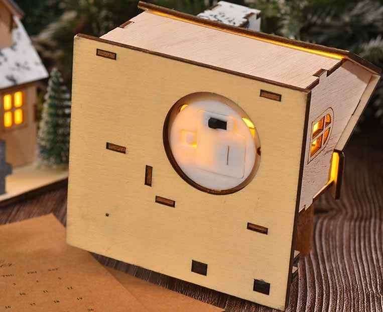 Christmas Wooden House Ornament Light, LED Desktop Decoration Christmas Holiday Table Decorations 2025 - CAD $8.99 –P4