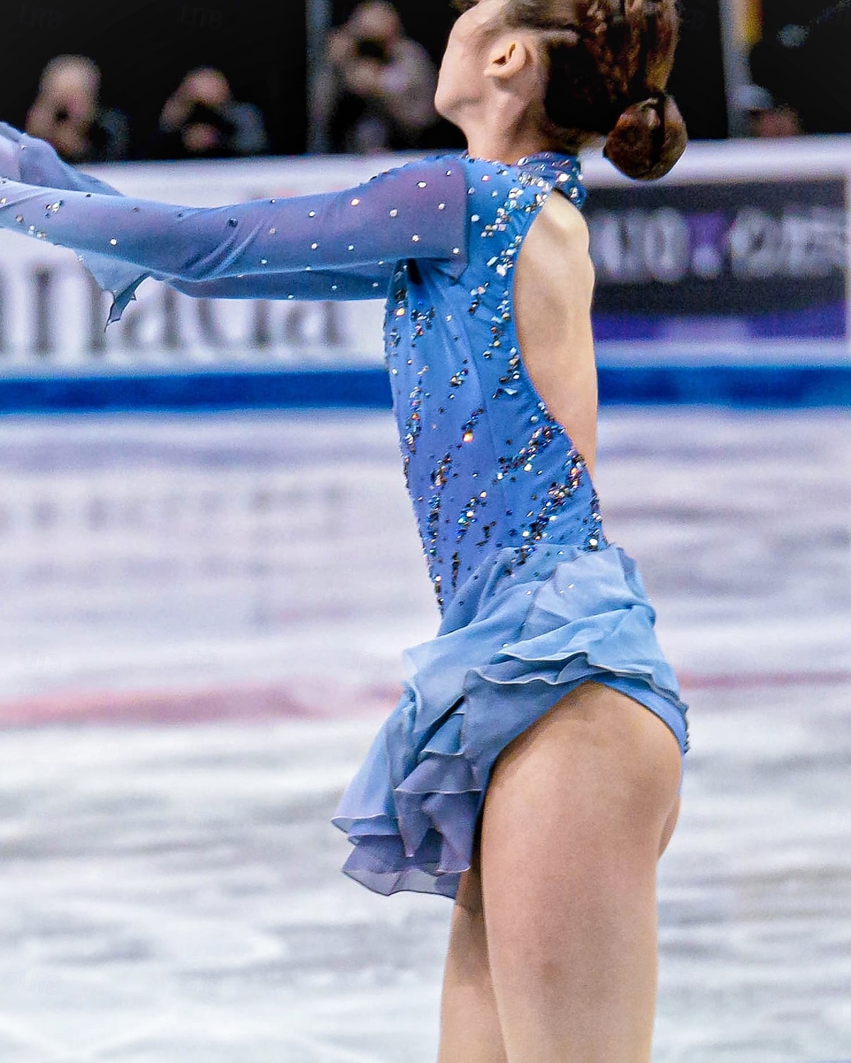 műkorcsolya jelmezek felnőtteknek és gyerekeknek személyre szabott kék spandex háló osztályozó jelmezek verseny edzés strasszos női szoknyák fellépő jelmezek 2025 - $299.69 –P2