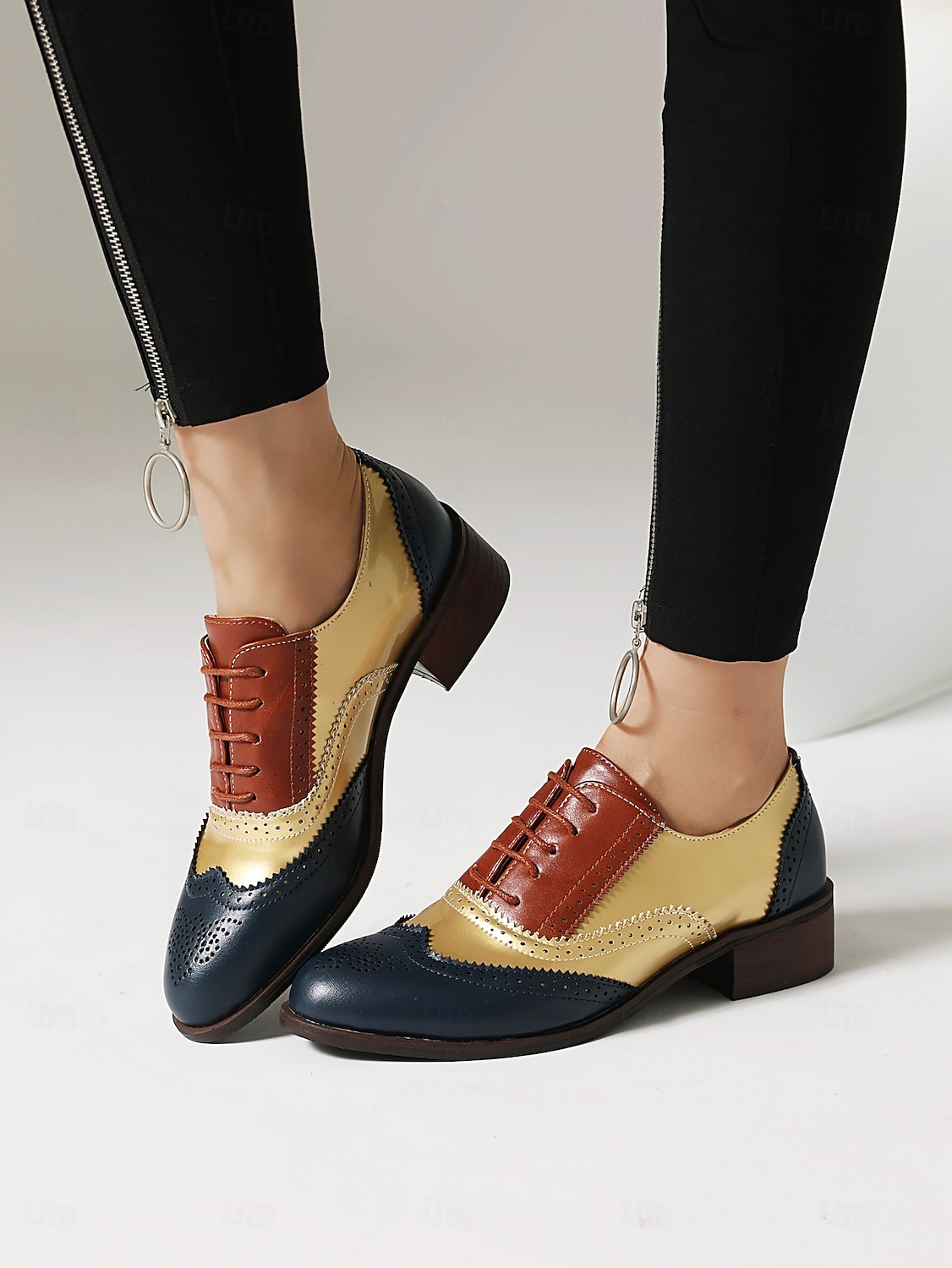 női háromszínű brogue oxford cipő szárnyvéggel és alacsony sarkú - vintage formális lábbeli irodába és különleges alkalmakra 2025 - $46.99 –P3