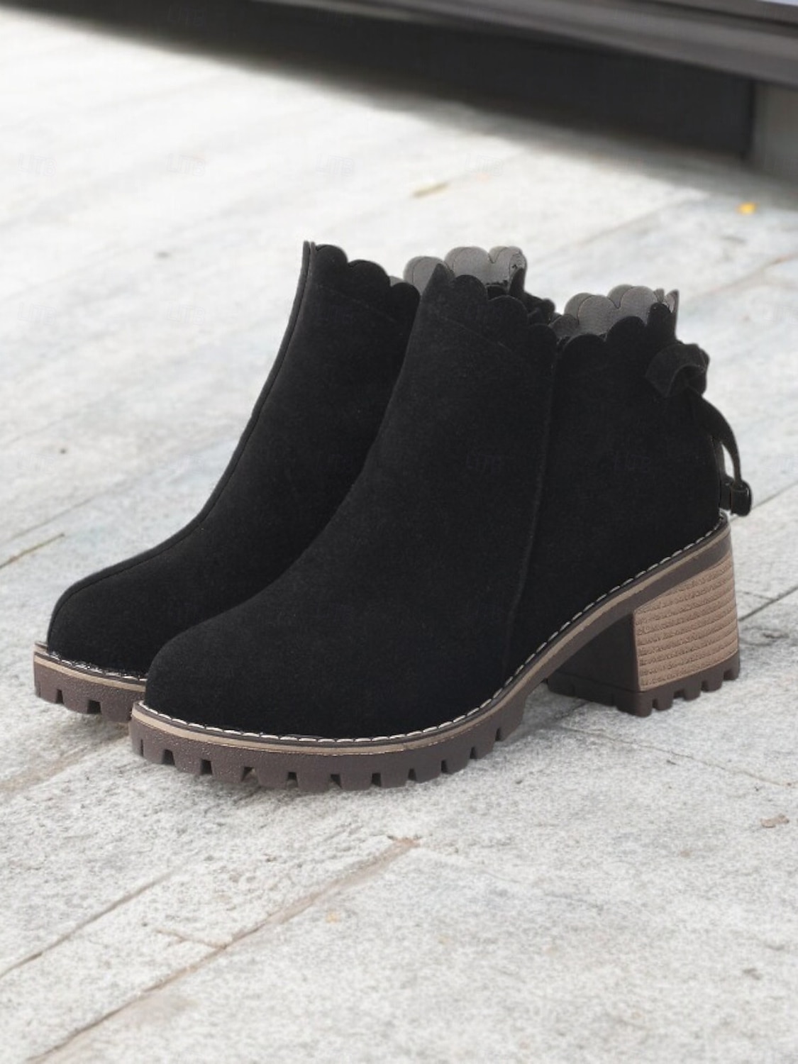 braune Wildlederstiefeletten für Damen mit gewelltem Rand und Blockabsatz – lässiger Vintage-Stil für jeden Tag 2025 - $54.99 –P2