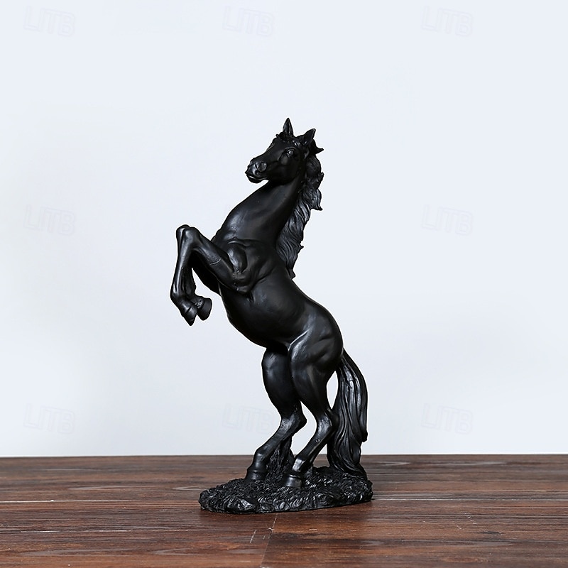 eleganti statue di cavalli in resina, un set di tre maestosi cavalli in nero, bianco e dorato, perfetti per l'arredamento della casa, adatti per ingressi, carrelli bar, soggiorni e uffici del 2025 a $20.99 –P2