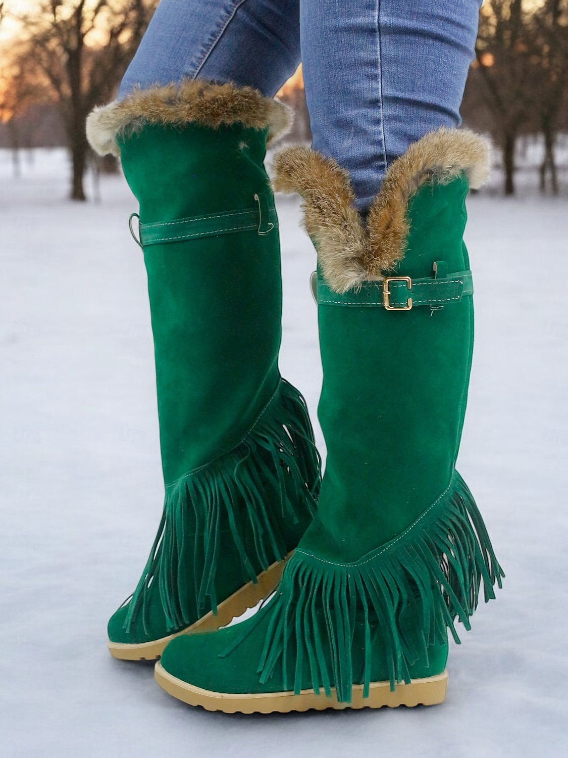 Botas de inverno femininas de camurça verde mocassim com forro de pele e detalhes de franjas – botas de neve confortáveis na altura do joelho para o tempo frio de 2025 por $59.99 –P1
