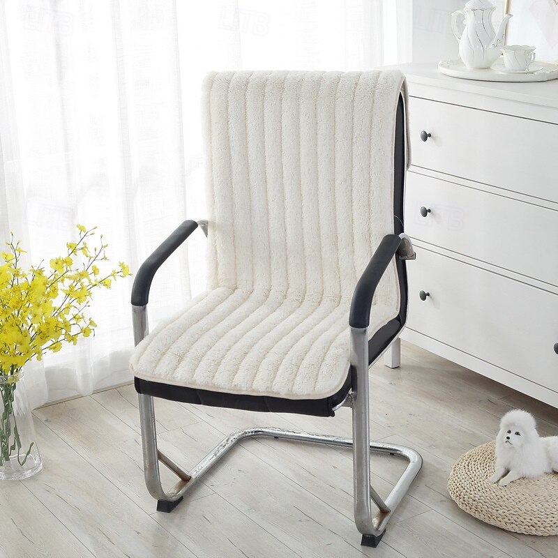 Coussin de chaise en peluche de couleur unie à dossier haut, housse de chaise de salle à manger, coussin de siège chaud à rayures simples, housse de siège douce avec attaches pour chaise d'ordinateur, chaise à bascule, chaise de bureau de 2025 ? $16.99 –P4