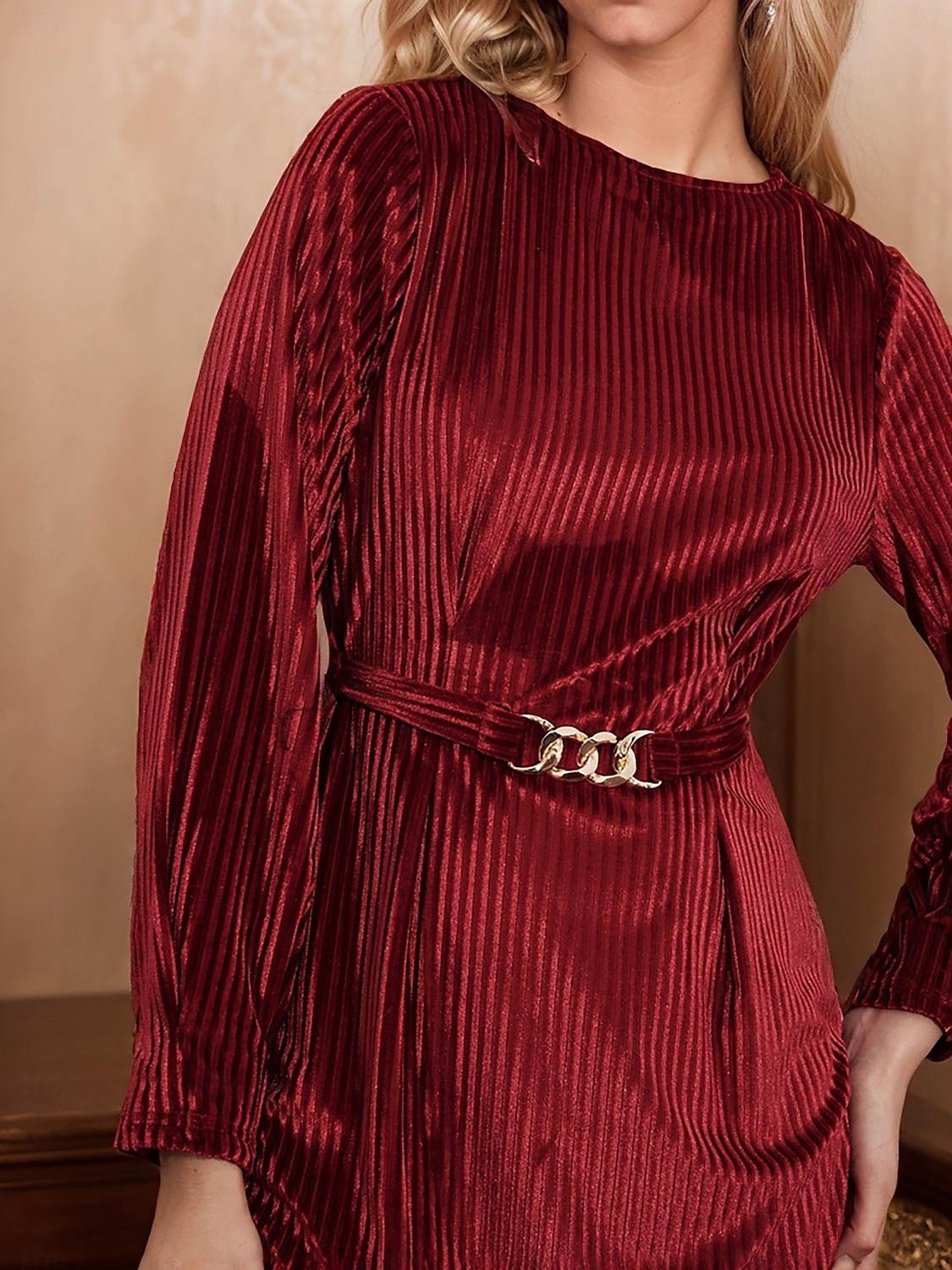 Samt-Minikleid mit langen Ärmeln und Rundhalsausschnitt 2025 - $48.99 –P2