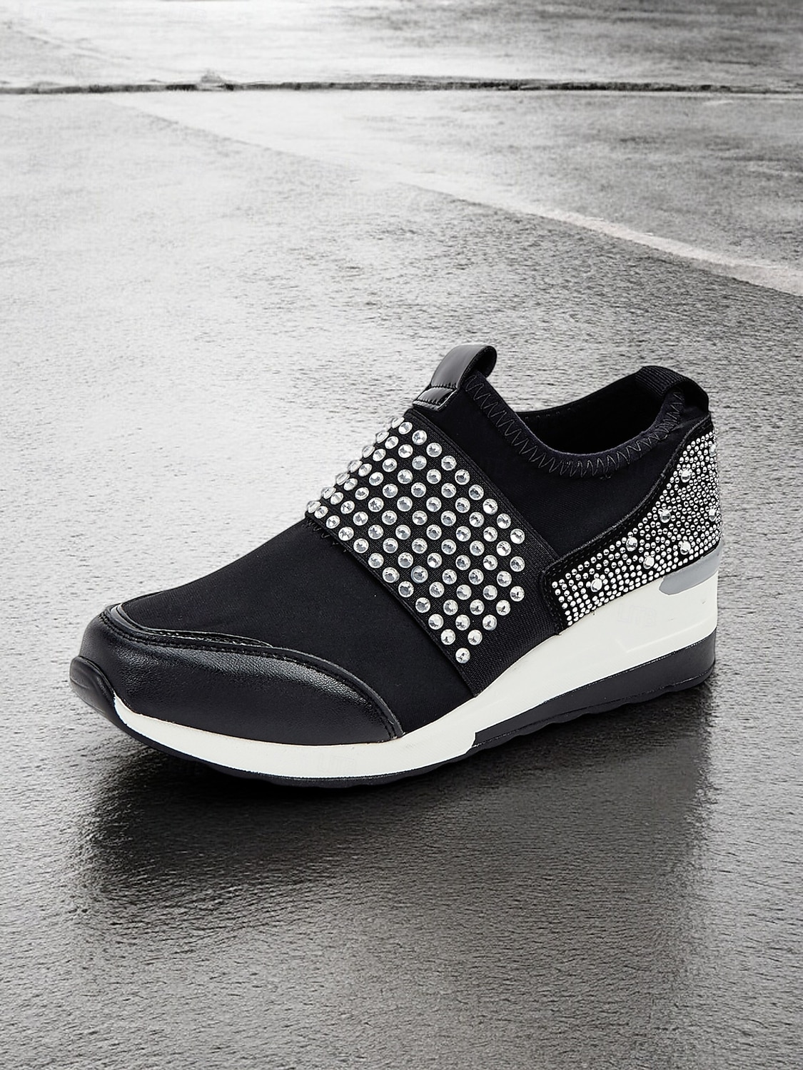 rhinestone slip-on plattformsneakers for kvinner – stilige fritidssko med piggpynt og komfortabel kilehæl 2025 - $42.99 –P7