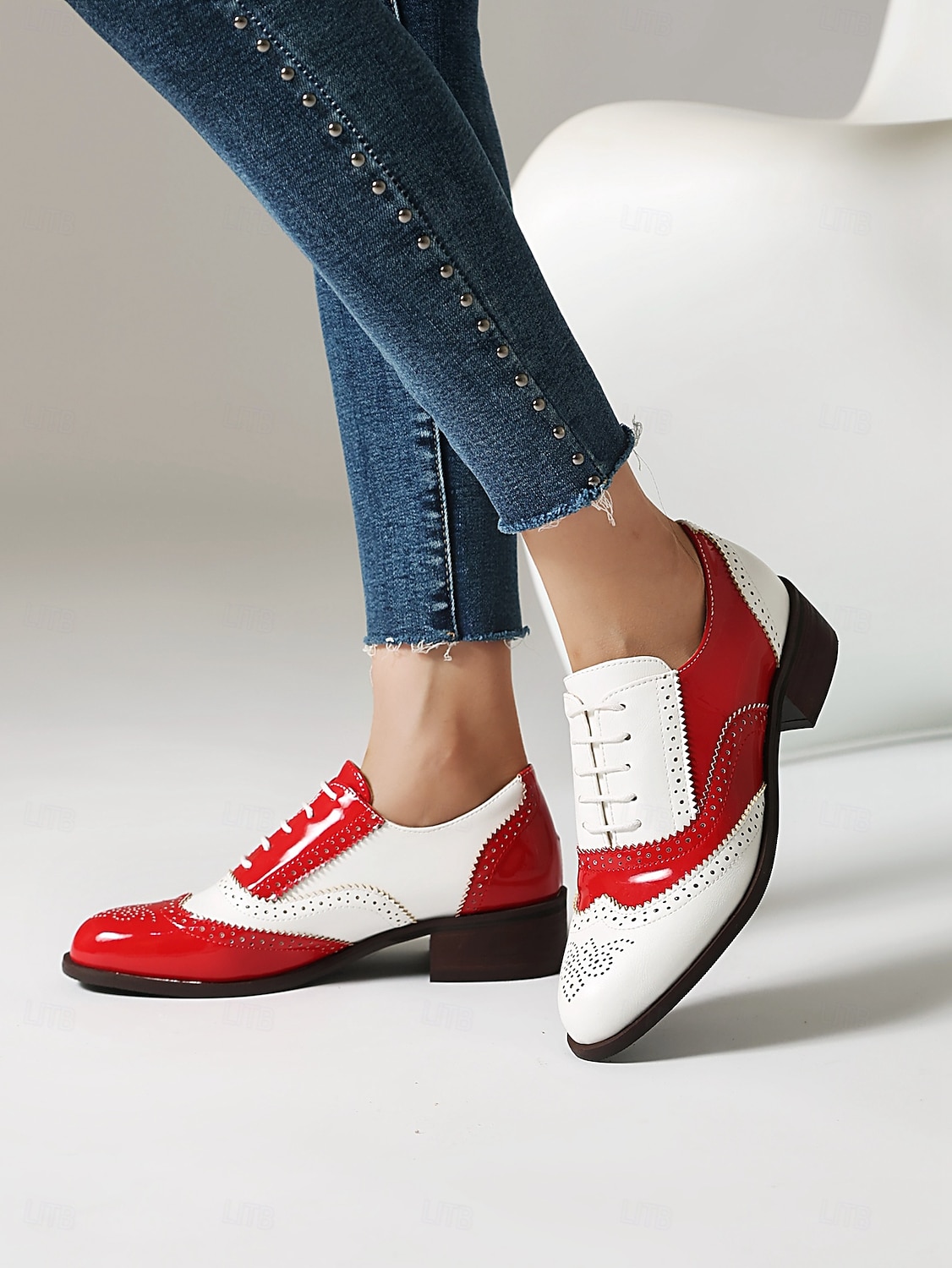 női háromszínű brogue oxford cipő szárnyvéggel és alacsony sarkú - vintage formális lábbeli irodába és különleges alkalmakra 2025 - $46.99 –P1