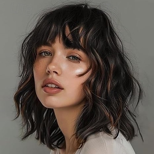perruques pour femmes perruque courte ondulée bouclée bob avec frange longueur d'épaule cheveux synthétiques pour une utilisation quotidienne de fête de 2025 ? $18.49 –P4