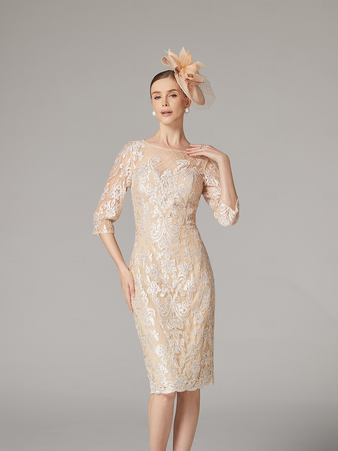 Abito a Due Pezzi Mother of the Bride Elegante Collo Gioiello Lunghezza al Ginocchio in Chiffon pizzo Maniche a Tre Quarti Inclusa la Giacca con Applicazioni in Perline Abito per la Giornata delle del 2025 a $192.99 –P2