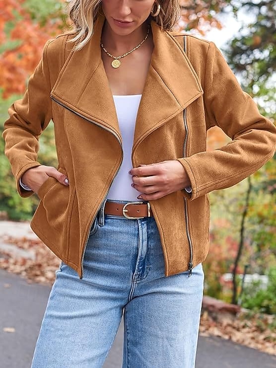Femme Veste décontractée Chaud Confortable Zippé Décontractées Minimalisme Couleur unie Casual Quotidien fermeture Éclair Revers Standard manche longue Vêtements d'extérieur Noir Chameau Marron Hiver de 2025 ? $41.99 –P7