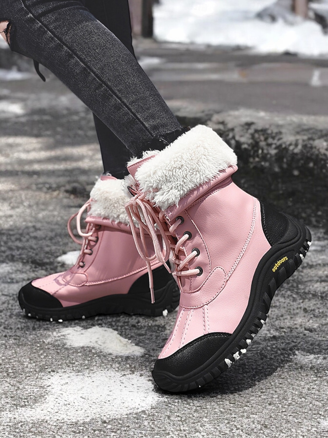 bottes de neige à lacets d'hiver pour femmes - bottes isolées imperméables doublées de fausse fourrure pour les aventures en plein air de 2025 ? $59.99 –P1