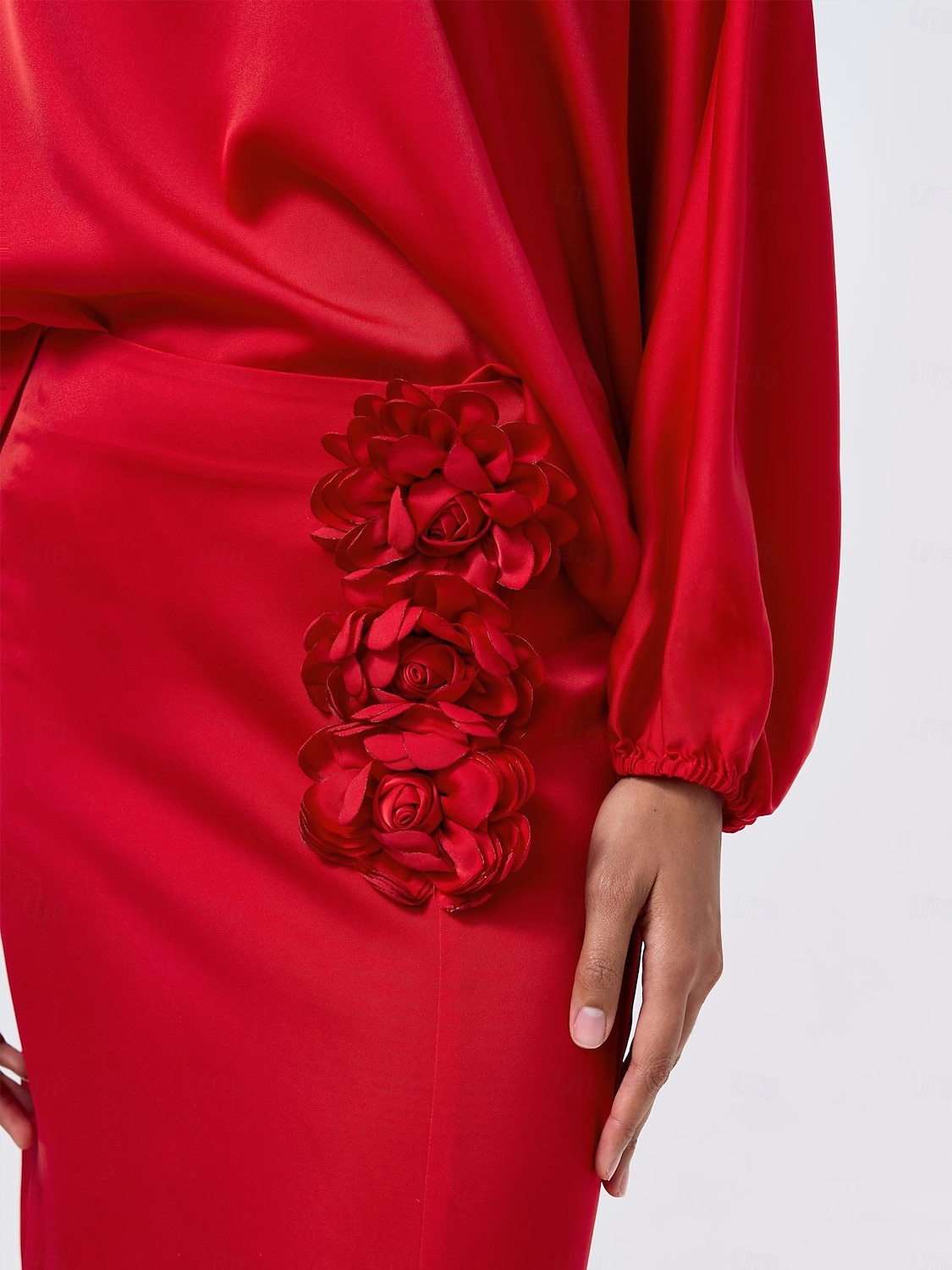 Set di due pezzi per invitati al matrimonio in raso, collo slash floreale, maniche a Giulietta, gamba larga del 2025 a $55.99 –P5