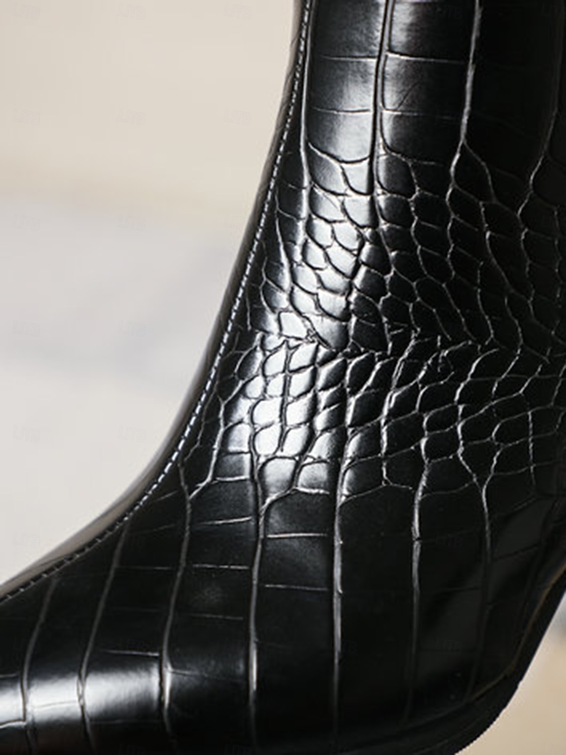 Grüne Stiefeletten aus Kunstleder mit Krokodilprägung für Damen mit Blockabsatz und spitzer Zehenpartie – ideal für legere oder elegante Anlässe 2025 - $59.99 –P7