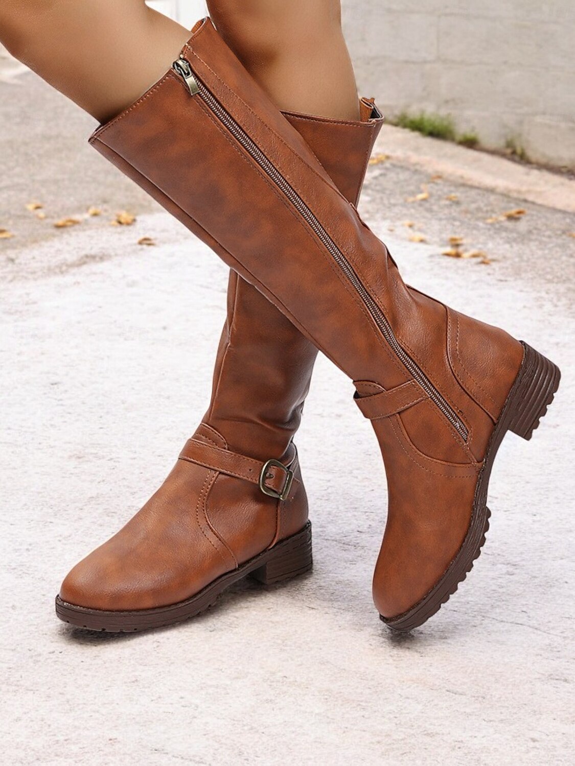 botas femininas marrons de cano alto com zíper lateral e fivela, salto baixo e design durável – perfeitas para uso casual e ao ar livre de 2025 por $42.99 –P1