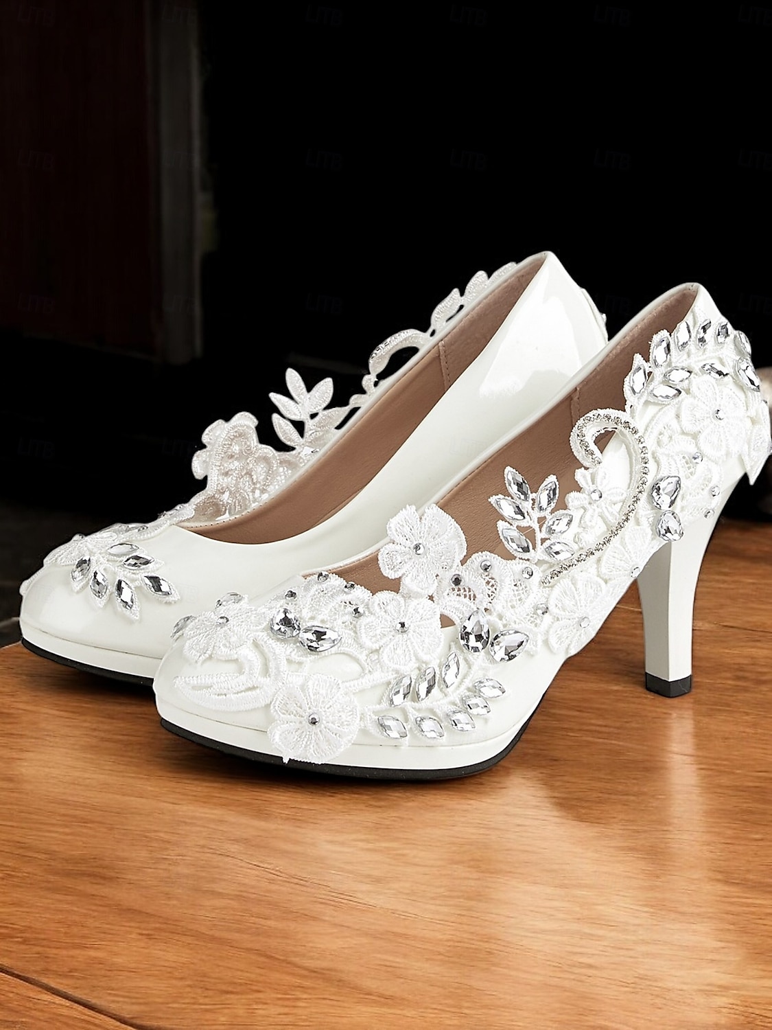 pantofi de mireasa eleganti cu aplicatii de flori pentru ocazii speciale. 2025 - $42.99 –P1