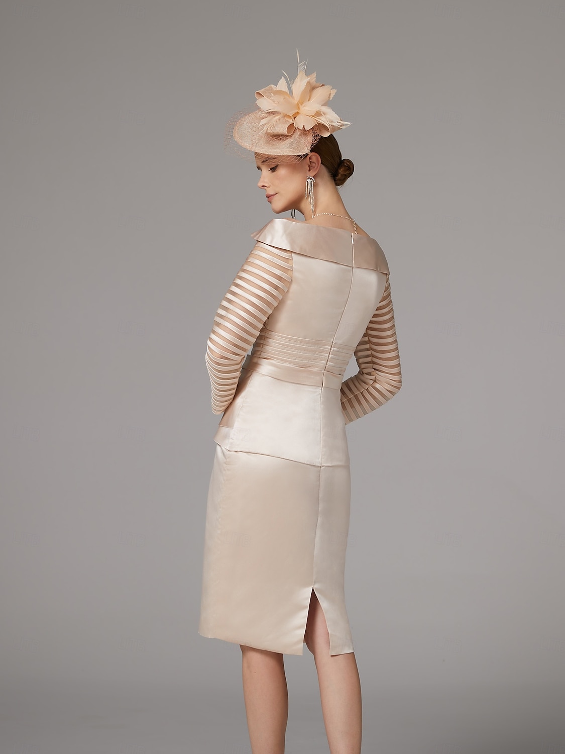 Sukienka w Kształcie Sheath Garnitur Sukienka Matki Panny Młodej Elegancka Urocza Plus Size Dekolt Bateau Długość do Kolan Satynowa Rękaw 3/4 Długość Herbaciana z Wstążką  Kryształami Sukienka na 2025 - $227.99 –P2