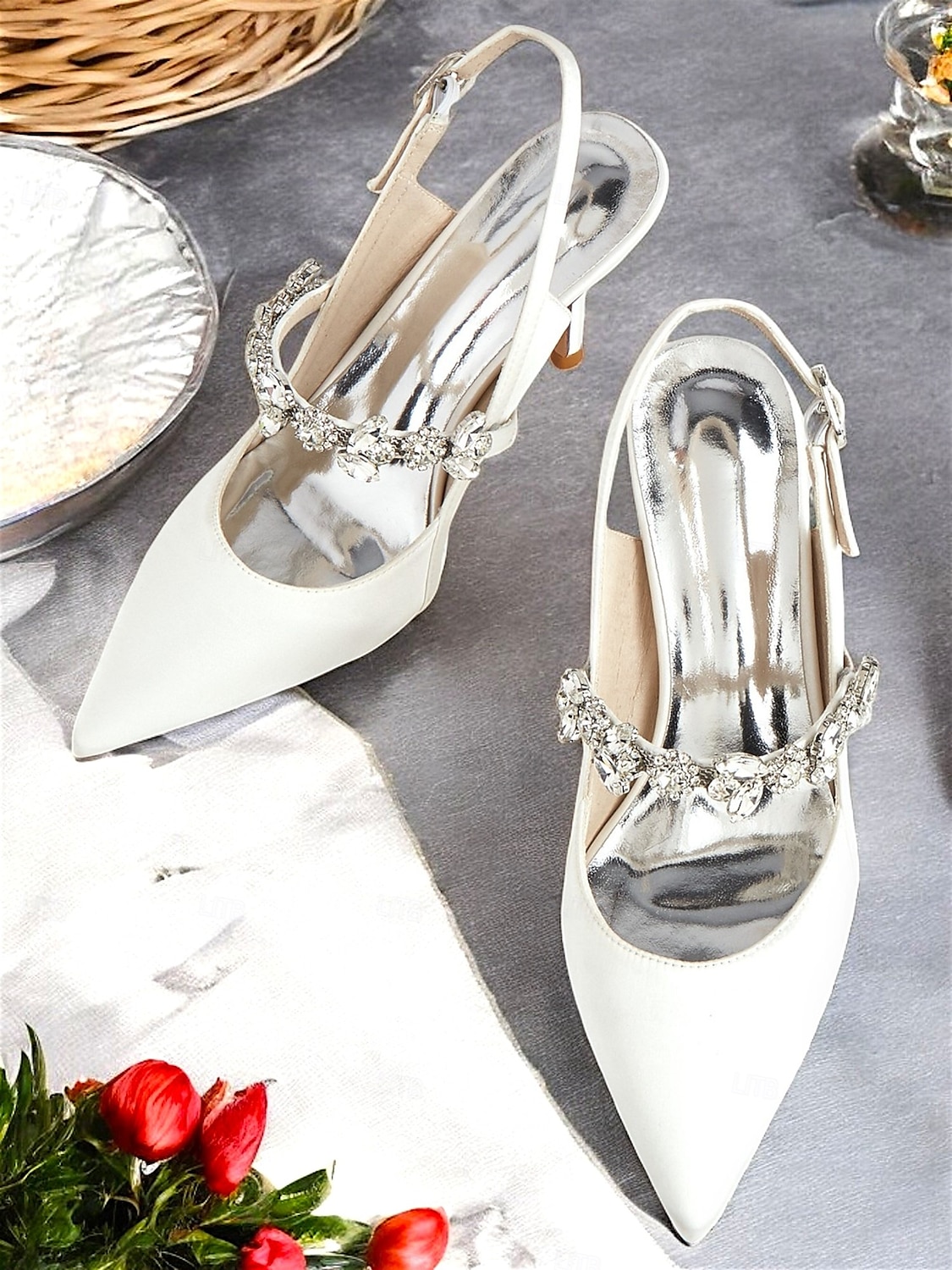 scarpe col tacco da donna in raso bianco con cinturino posteriore e decorazioni in strass – eleganti scarpe a punta per matrimoni e occasioni formali del 2025 a $64.99 –P2