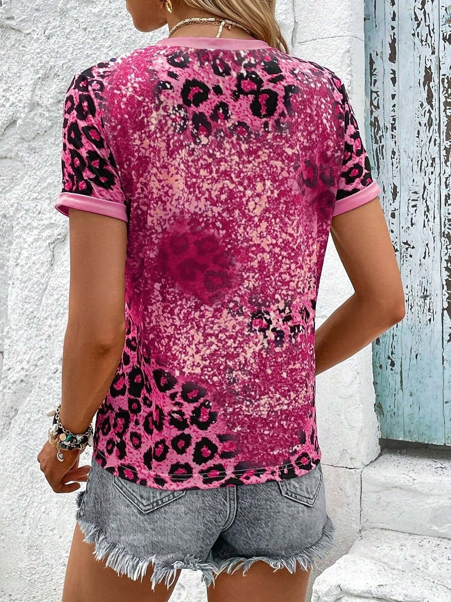 Femme T shirt Léopard Lettre Décontractées Manche Courte Col Rond Hauts réguliers du quotidien Imprimer Fuchsia Eté de 2025 ? $19.99 –P3
