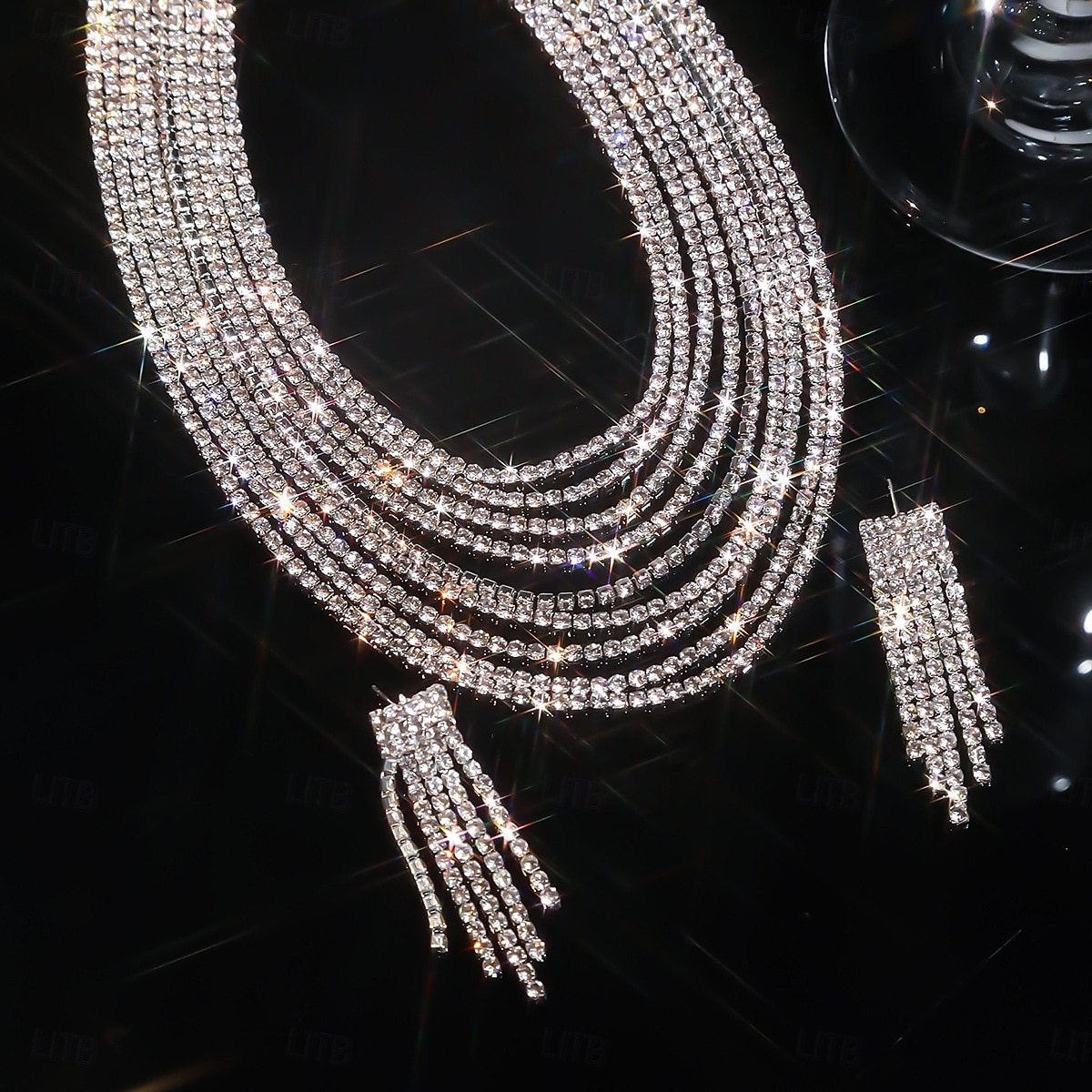 Ensembles de bijoux pour mariée 1 ensemble cristal à franges 1 collier boucles d'oreilles bijoux de luxe élégants pour femmes ensemble de bijoux pendentif pour mariage fête anniversaire de 2025 ? $23.99 –P4