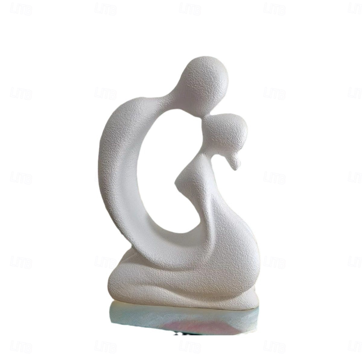 statua in resina di coppia che si bacia, artigianato artistico per la casa, il soggiorno, l'ufficio, il bar, versatile per interni &ornamento da tavolo per ingresso esterno per San Valentino del 2025 a $9.49 –P5