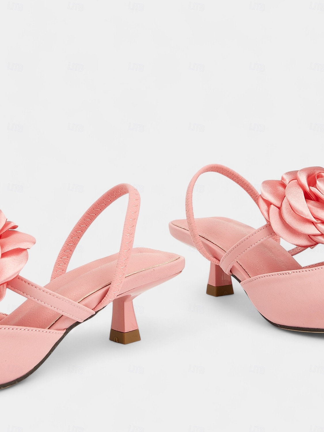 chaussures de mariage à bride arrière en satin violet pour femmes avec détail de fleur de rose, bout pointu et talons bas - talons de mariée élégants pour les mariages et les événements formels de 2025 ? $12.99 –P5