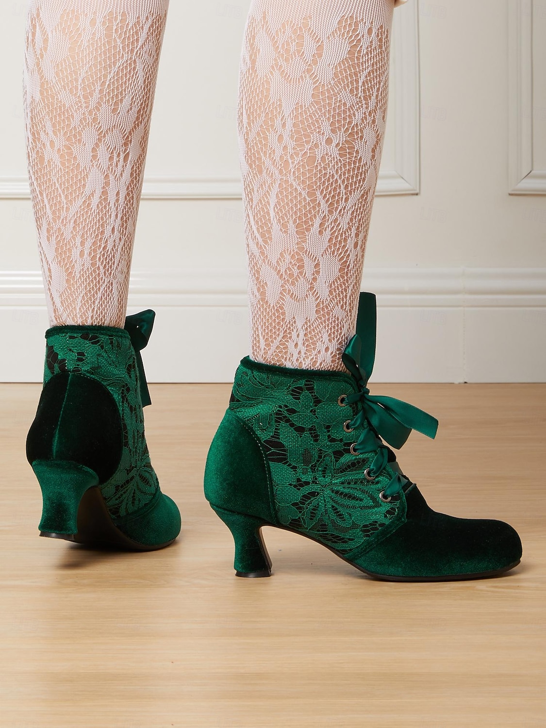 női vintage ihletésű viktoriánus zöld bársony bokacsizma fűzős panelekkel | kényelmes és stílusos cosplayre és különleges alkalmakra 2025 - $69.99 –P5