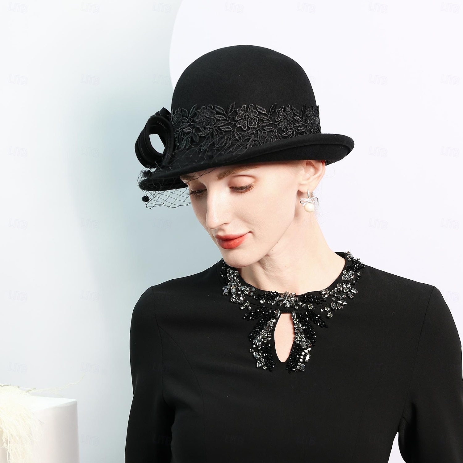 kalapok 100% gyapjú tányér / cloche kalap vödör sapka cilinder tea party elegáns esküvő csipke szalagokkal fejdísz fejfedő 2025 - $43.99 –P9