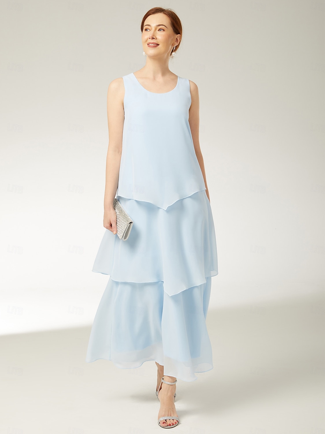 Sheath  Kolumn Mor till Bruden Klänning Strandbröllop Elegant Enkel Juvelhals Ankellängd Chiffon Ärmlös med Tier Enhetlig Färg 2025 - $144.99 –P3