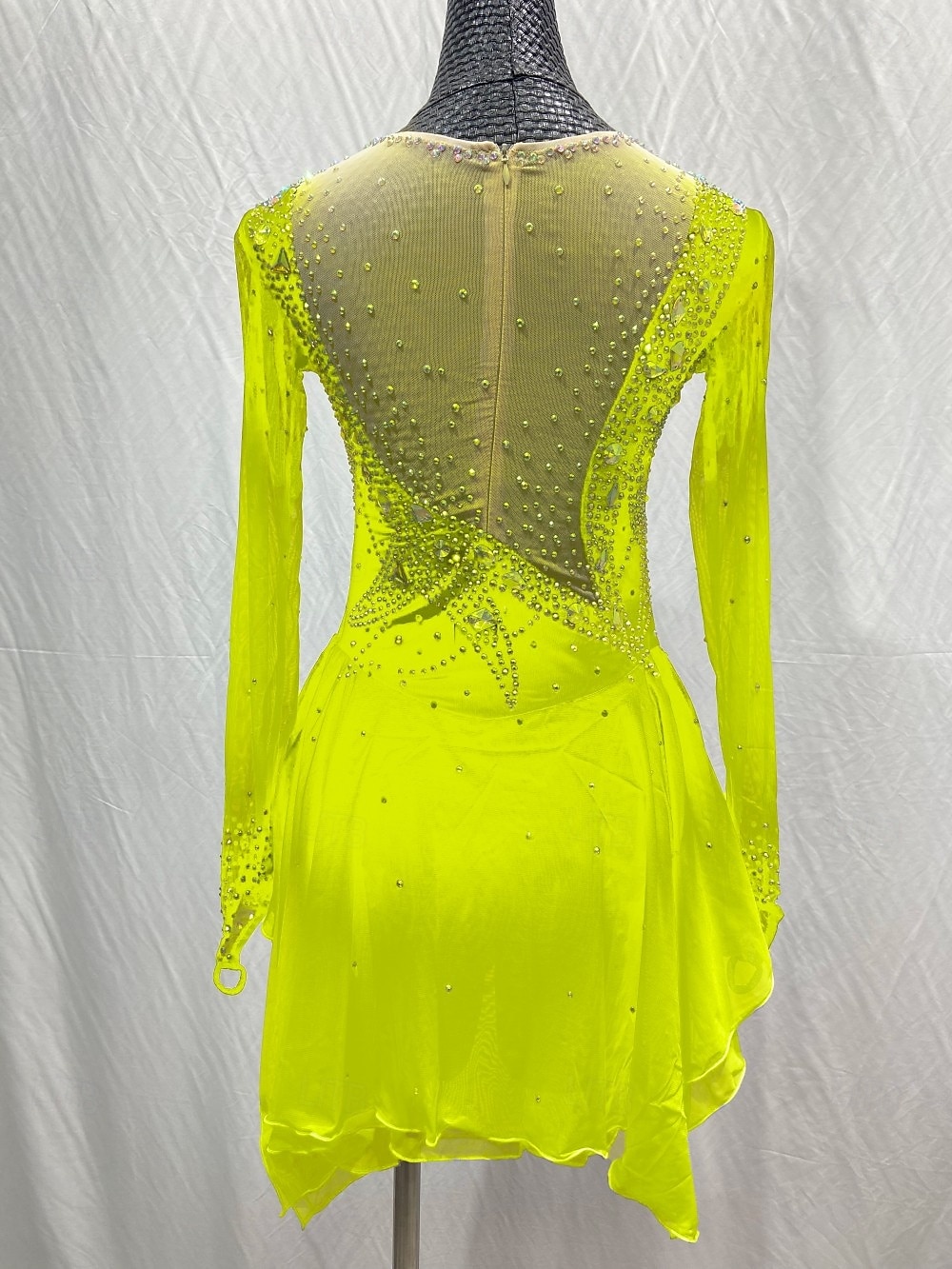 Figure Skating Dress Women's Girls' Ice Skating Dress Outfits Light Yellow Lake Blue Yellow Mesh Spandex High Elasticity Training Competition Skating Wear Patchwork Crystal / Rhinestone Long Sleeve 2025 - $141.99 –P12