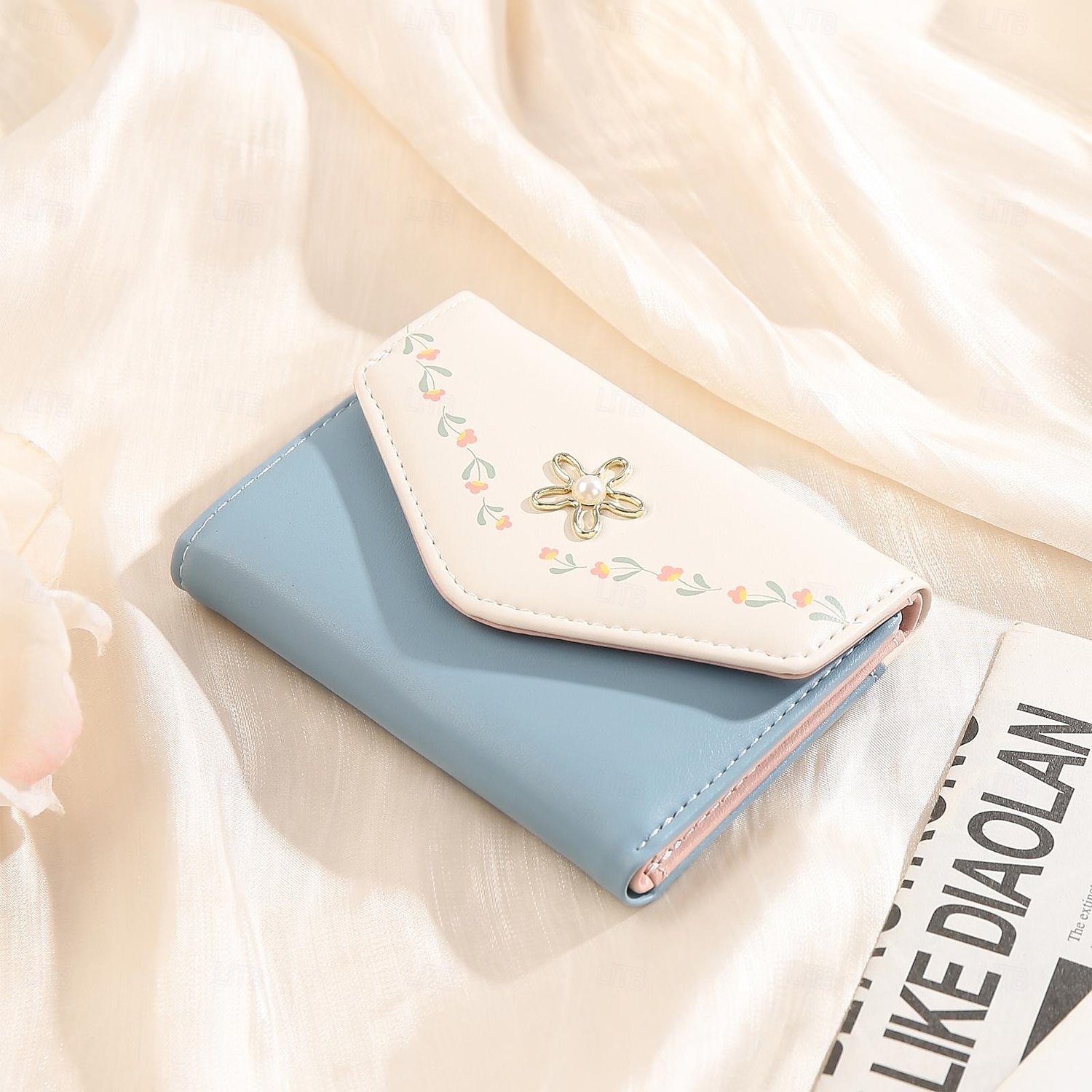 Portafoglio in PU inciso personalizzato miglior regalo per mamma – Regalo di matrimonio personalizzato per coppia portafoglio in pelle a pieghe con foto floreale per lei regalo per matrimonio festa del 2025 a $20.99 –P6