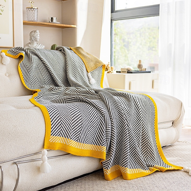 cobertor de tecido estilo nórdico design minimalista e elegante com borlas macias durável e aconchegante perfeito para camas, sofás ou como uma manta decorativa adiciona um toque escandinavo à de 2025 por $38.99 –P5
