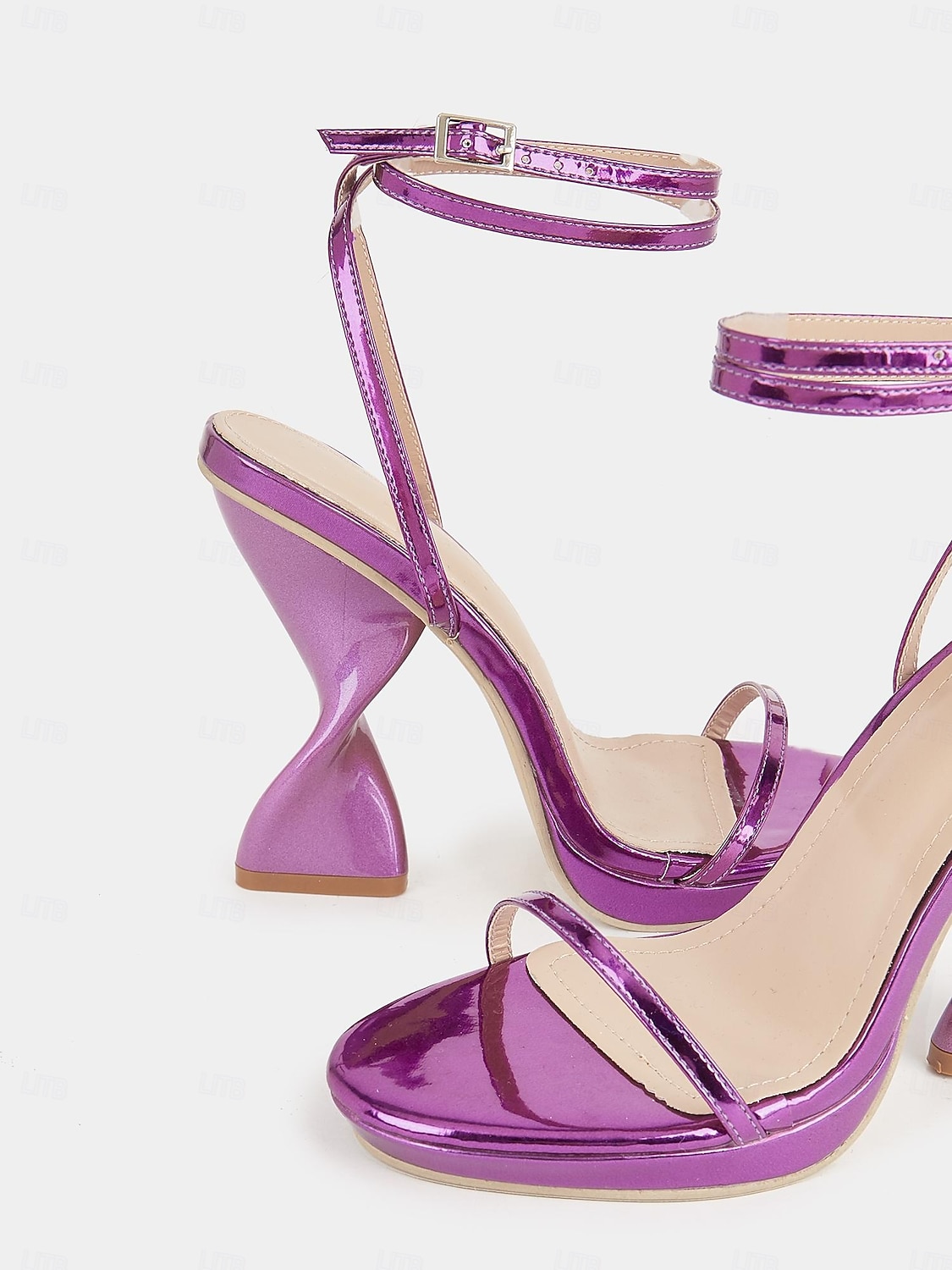 sandales à lanières violettes métallisées pour femmes avec talons sculpturaux et bride à la cheville – talons hauts audacieux pour les soirées et les occasions spéciales de 2025 ? $54.99 –P5